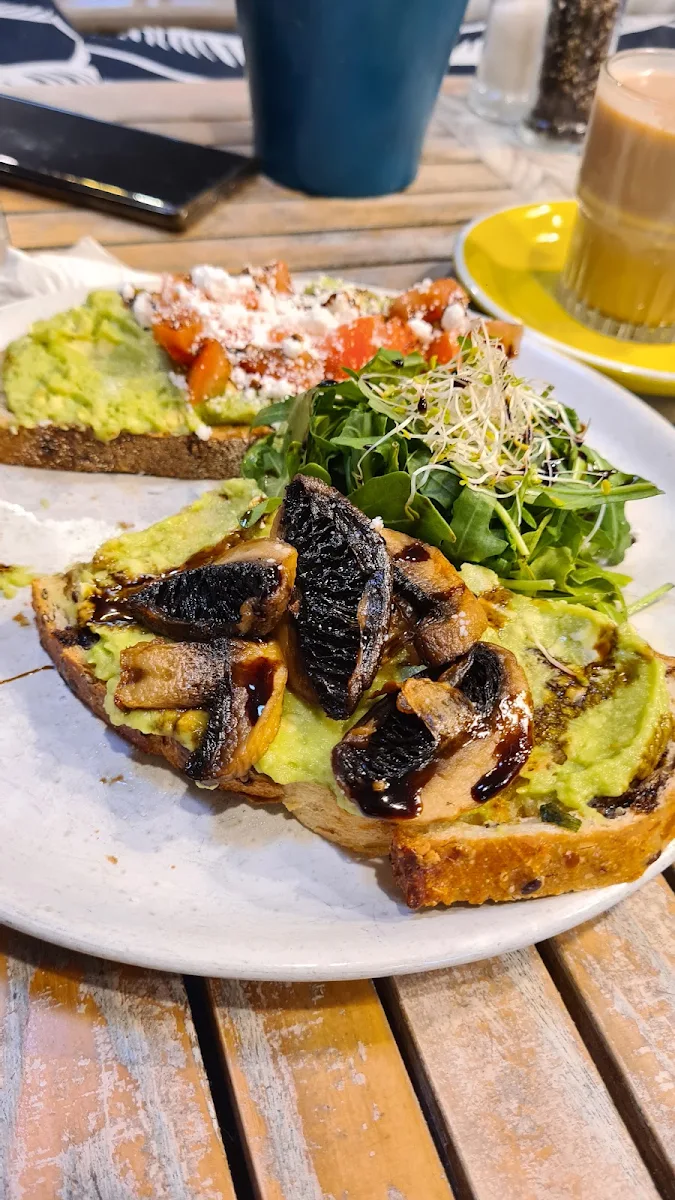 Smashed Avo on Sourdough