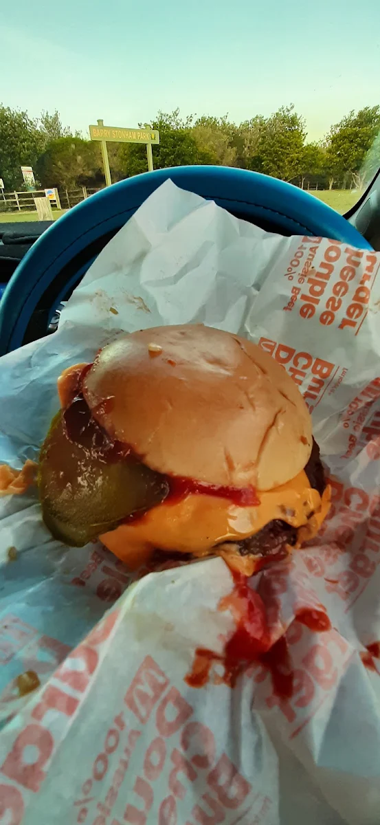 Cheeseburger Apparently, McDonald's Forster