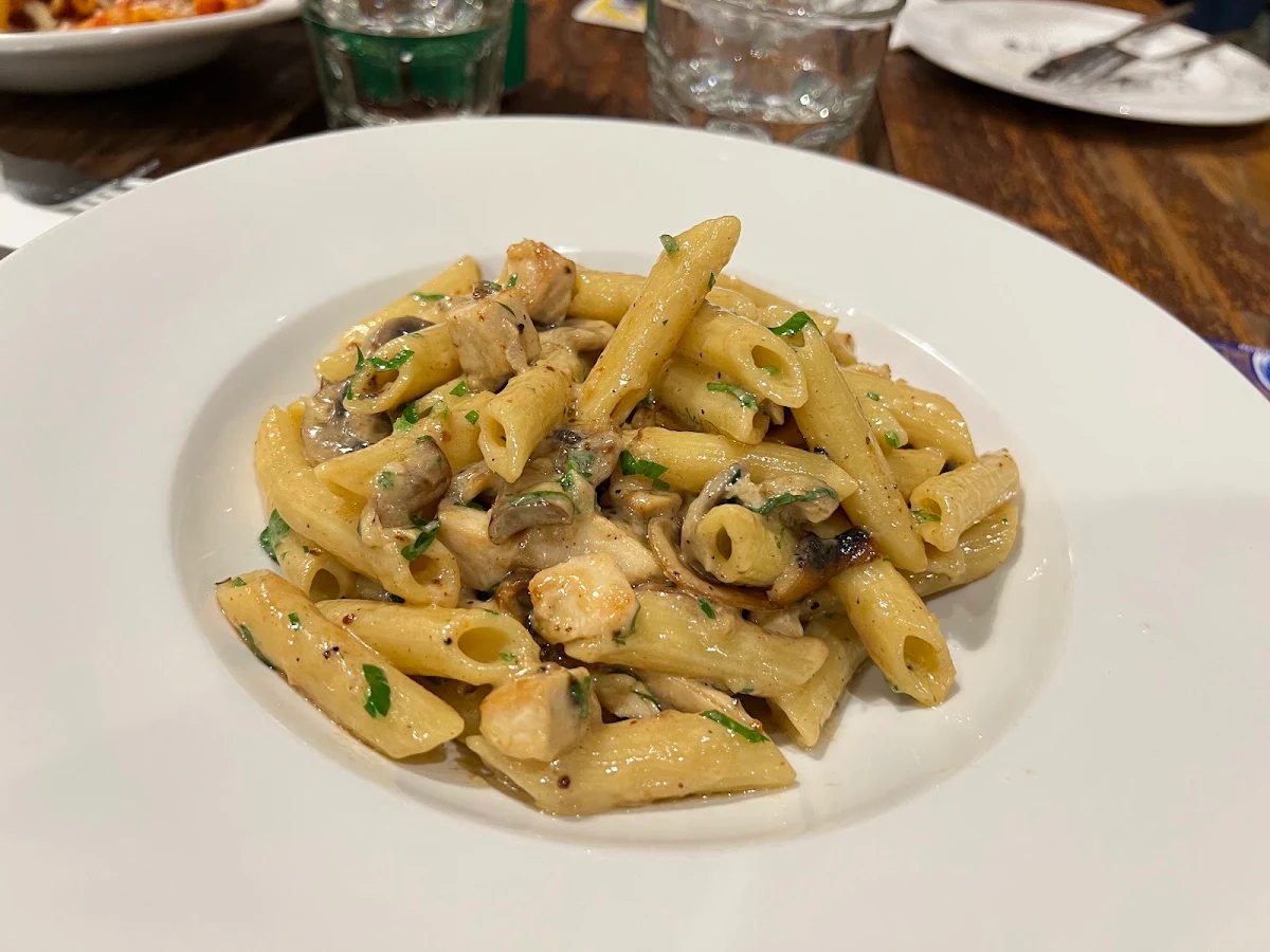 Penne Pollo E Funghi, Fratellino - Richmond