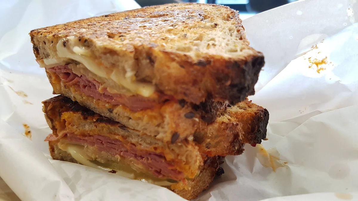 Reuben Sandwich, Harvest