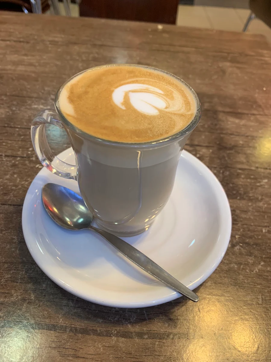 Flat White, Breve's Cafe & Bar