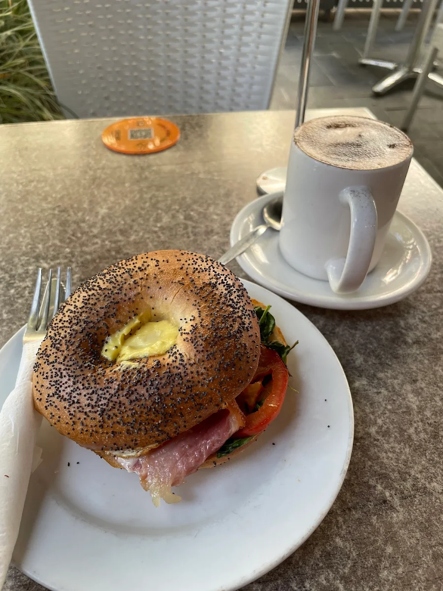 Highlights, Breve's Cafe & Bar