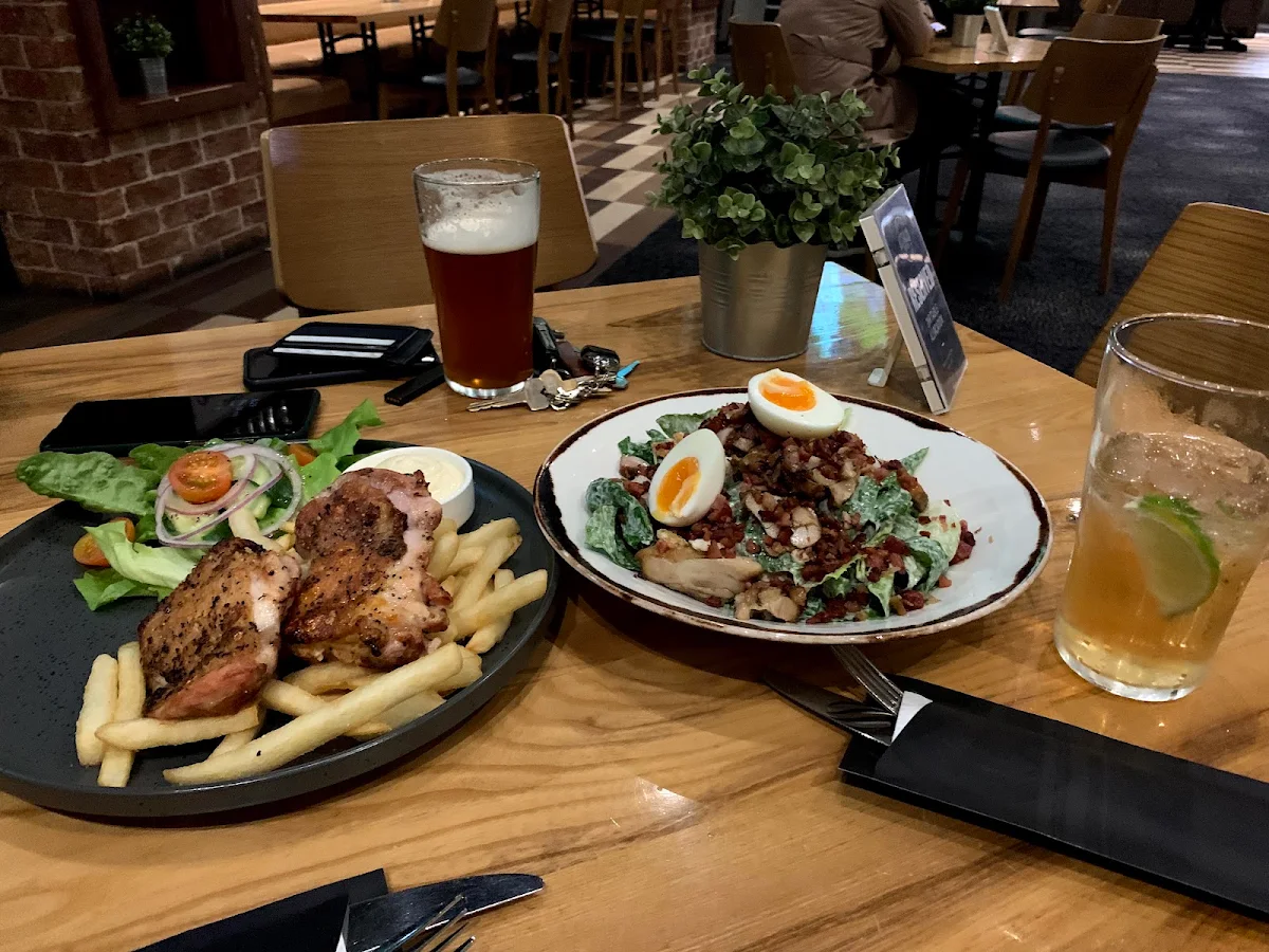 Super Friendly, The Australian Hotel & Brewery