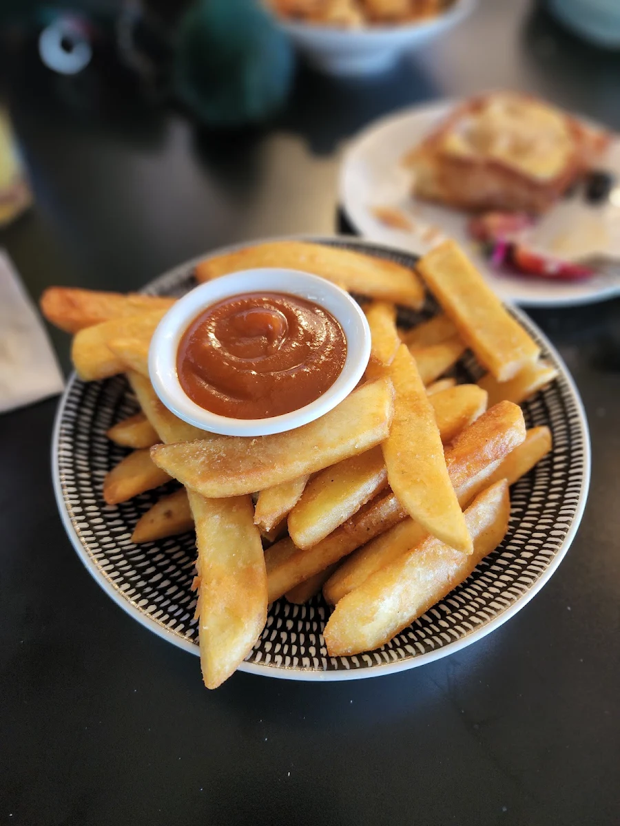 Hot Chips, Aarth Cafe