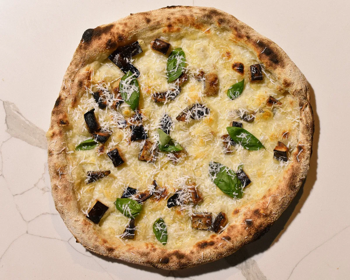 Highlights, Amore Pizzeria