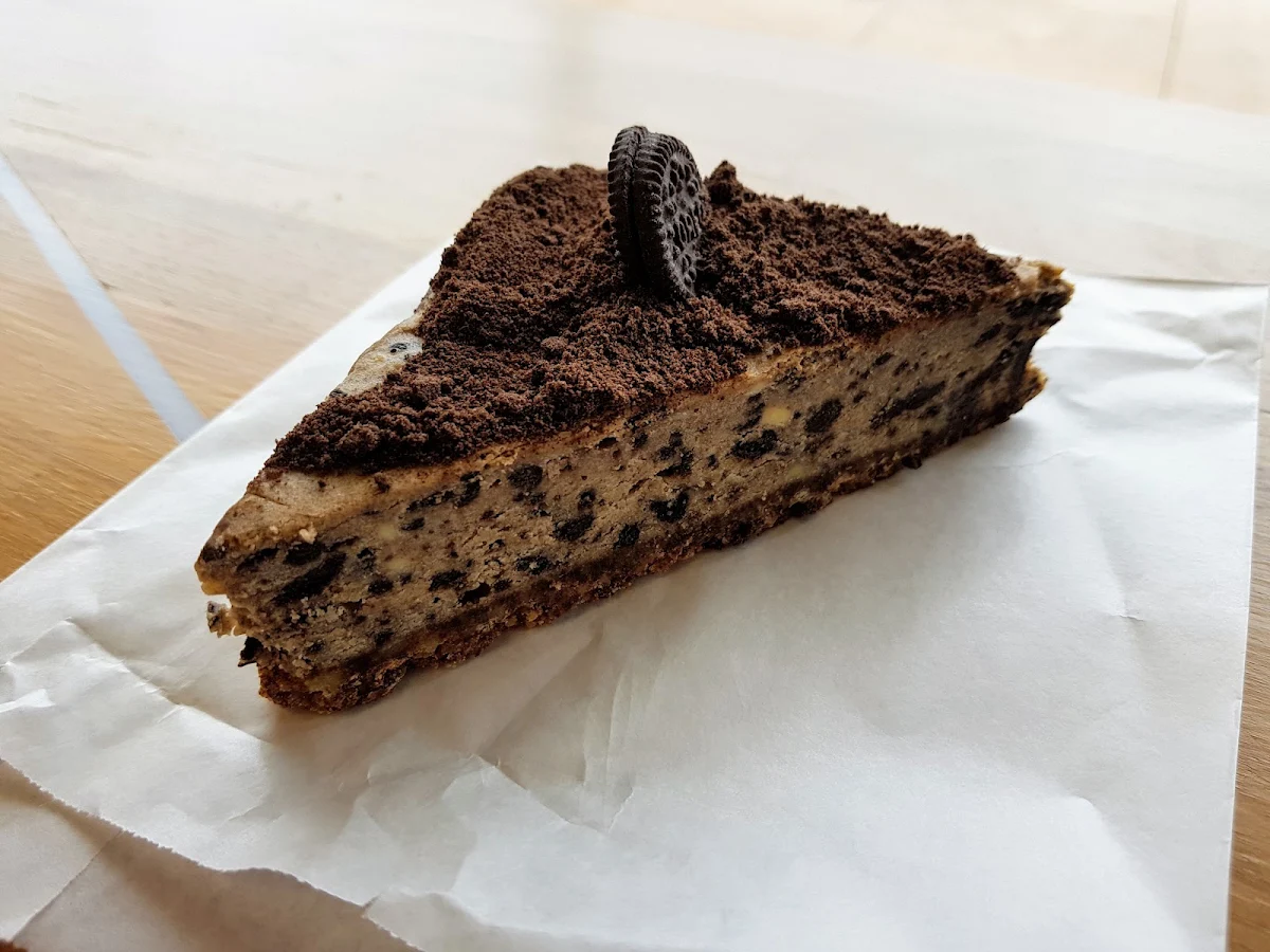 Highlights, Butters Patisserie