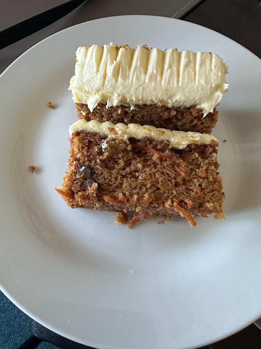 Carrot Cake to Die
