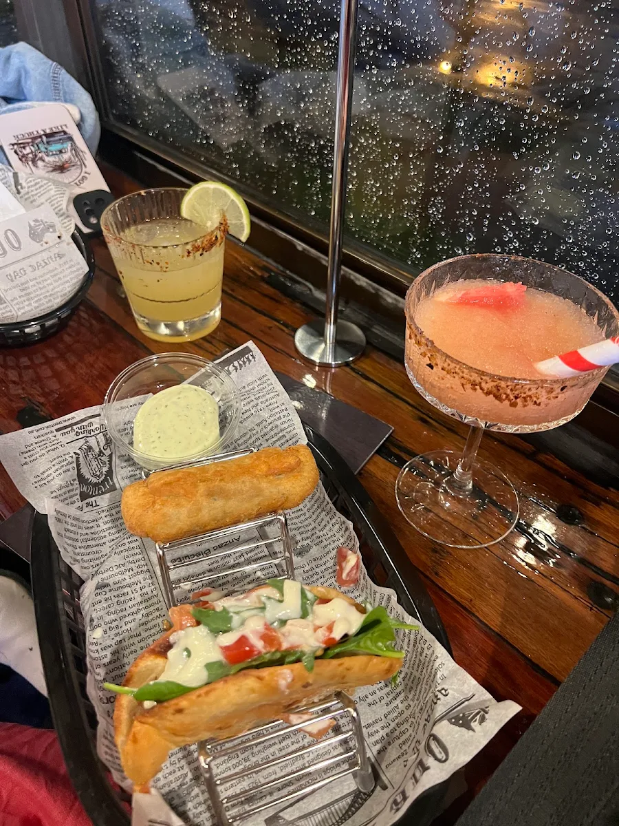 Highlights, Inca Tapas Bar