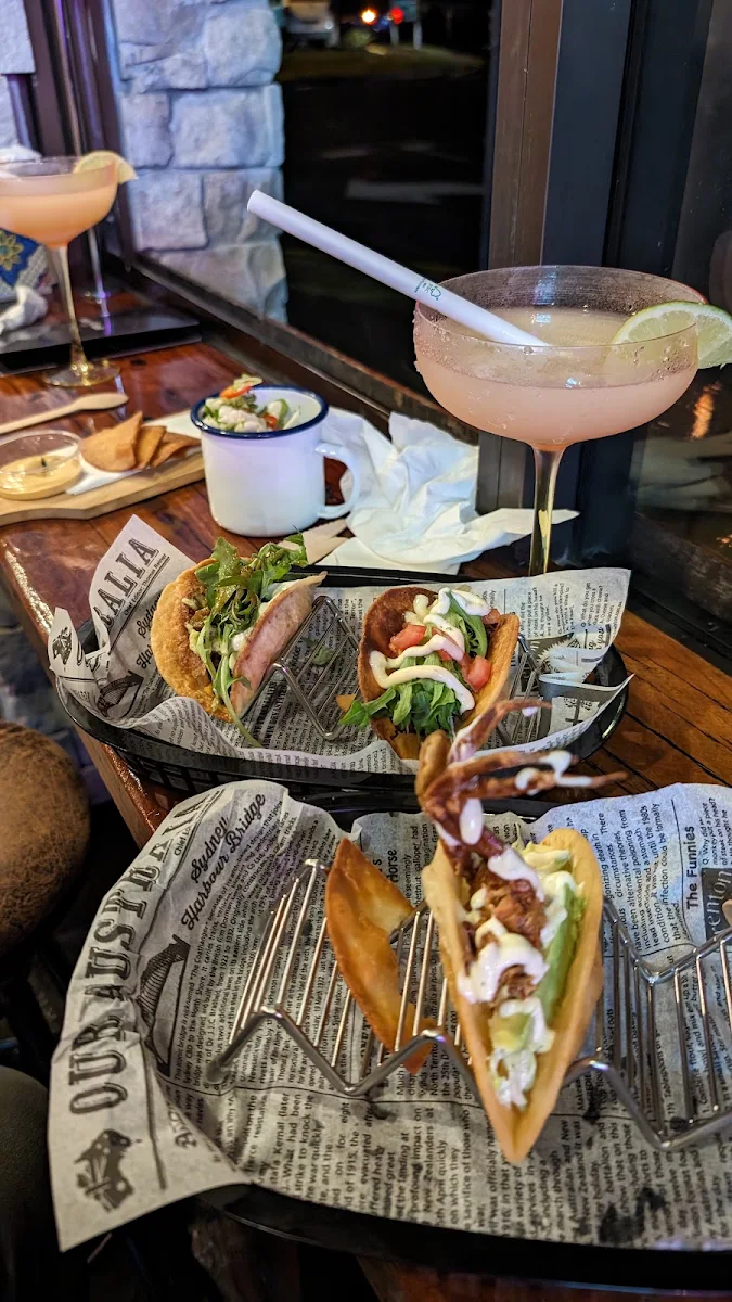 Highlights, Inca Tapas Bar