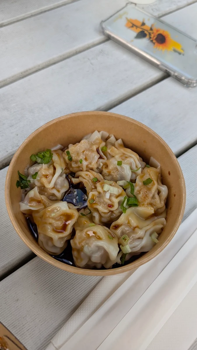 Wontons, Raven Place