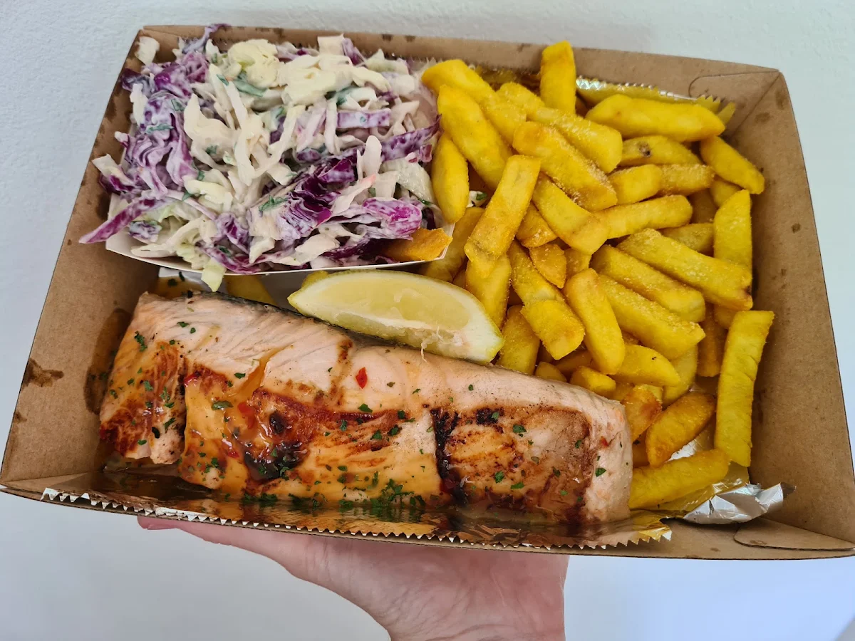 Salmon Pack, The Barra