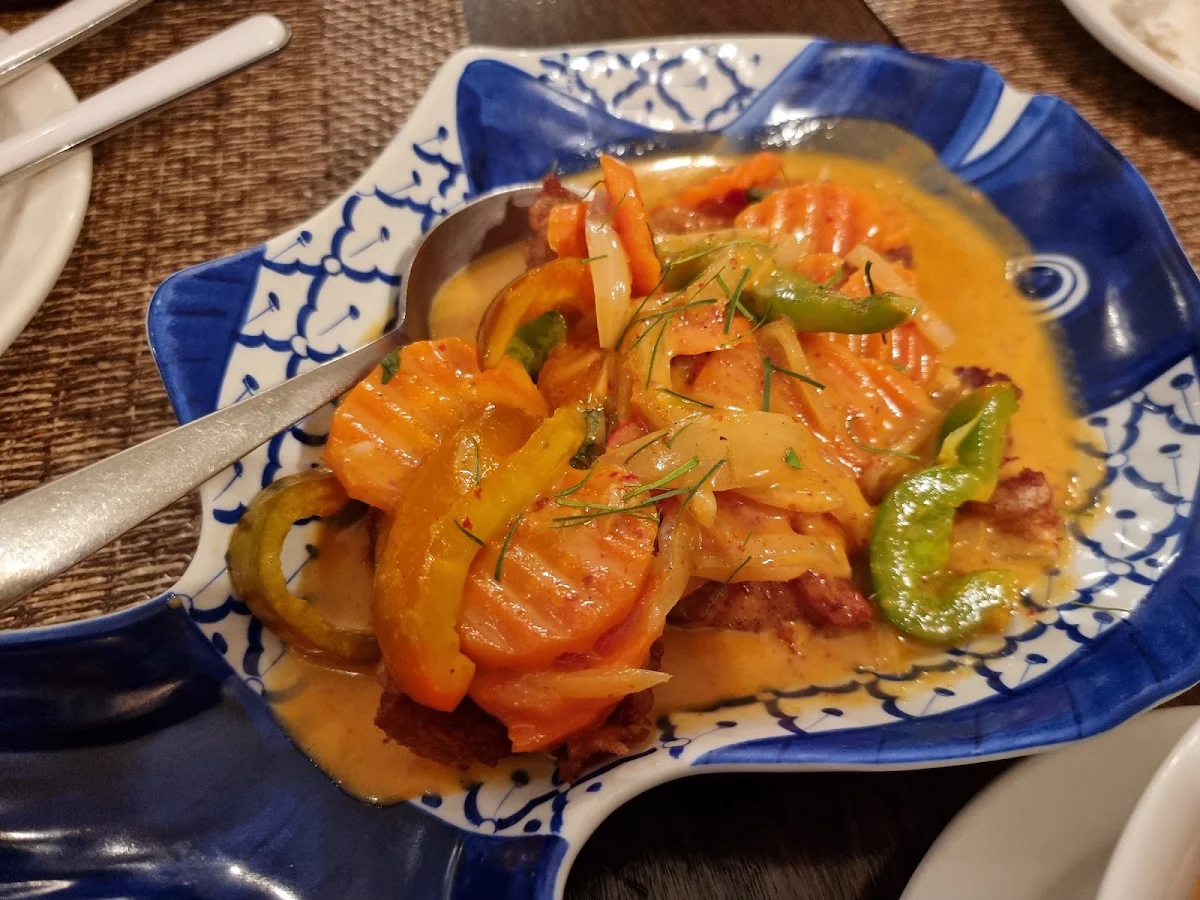 Highlights, Leelavadee Thai Restaurant