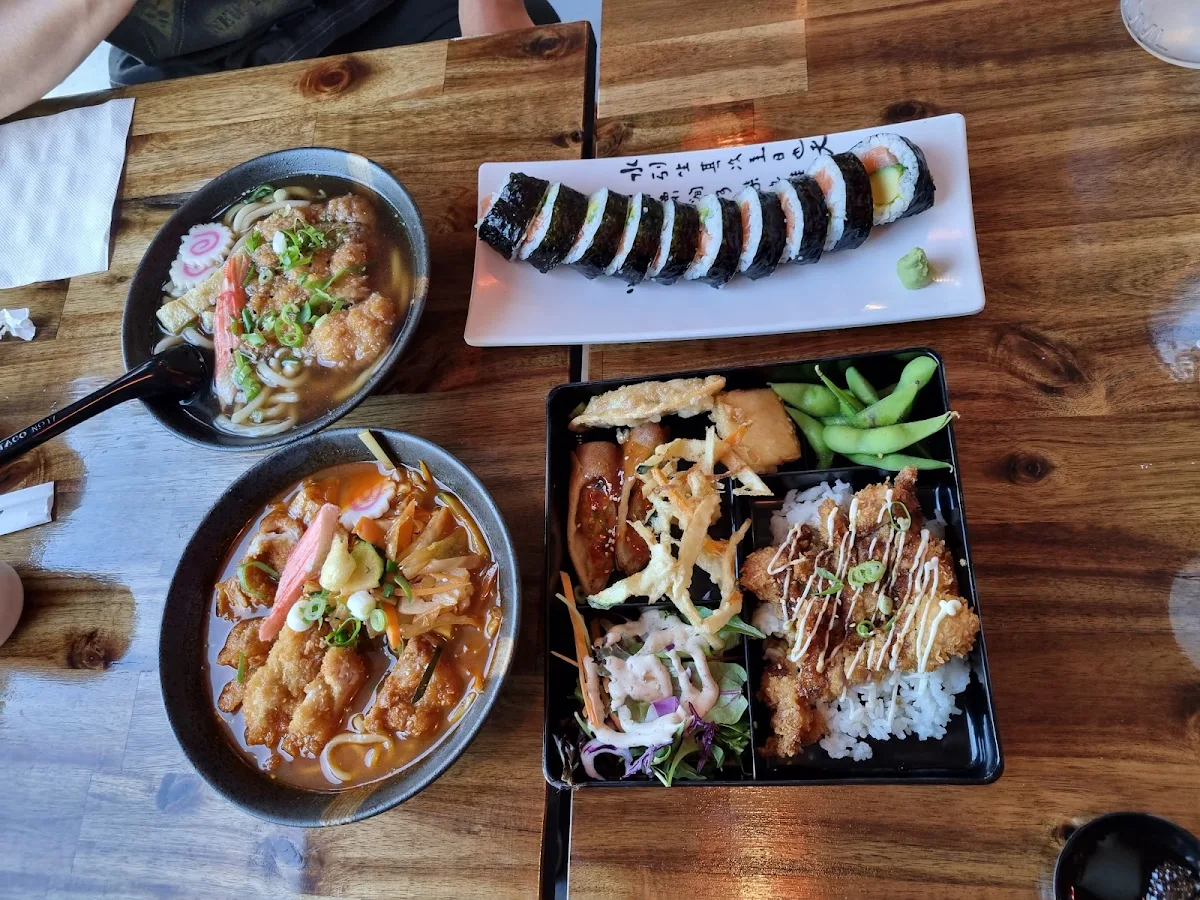 Highlights, Sushi Castle