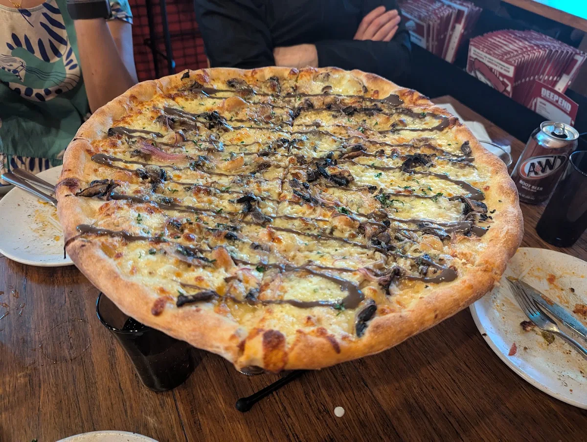 Highlights, Deep End Pizza