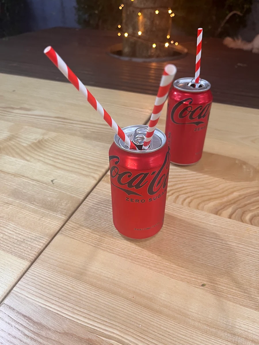 Coke Zero, The Yeeros Shop