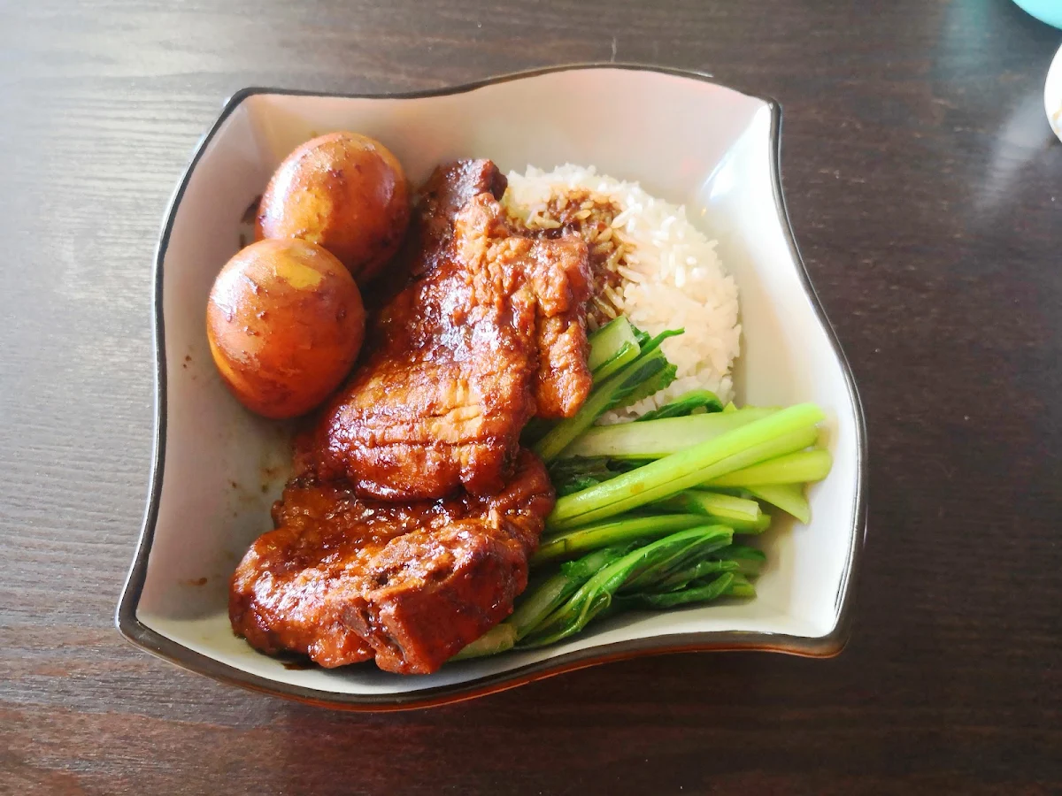 Braised Pork and Egg with Rice
