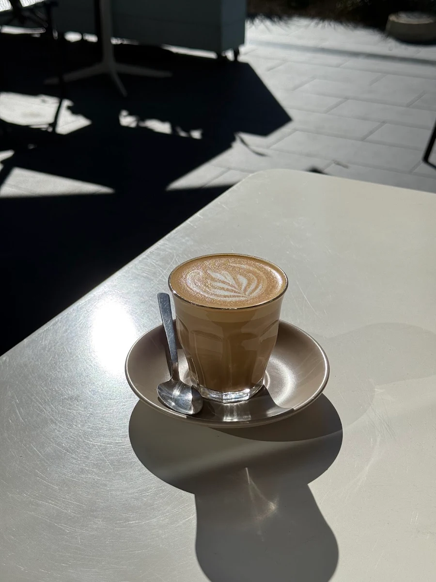 Flat White, Cube Cafe