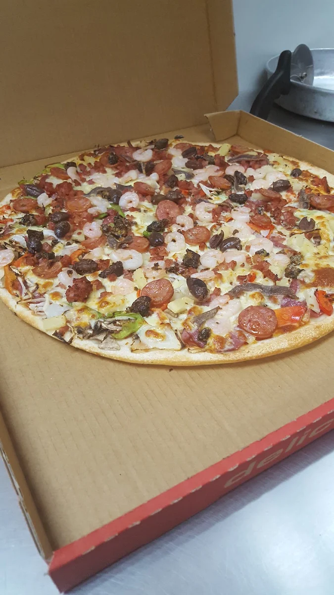 Highlights, Pizza Works