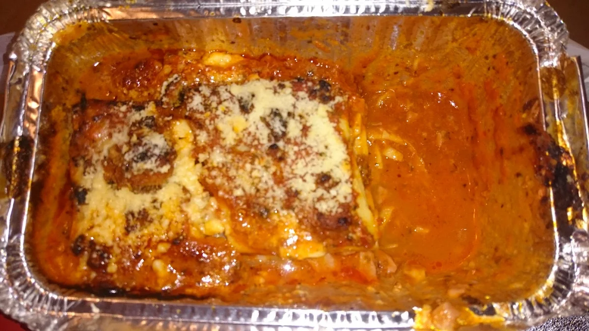 Oilly Lasagne, Pizza Works