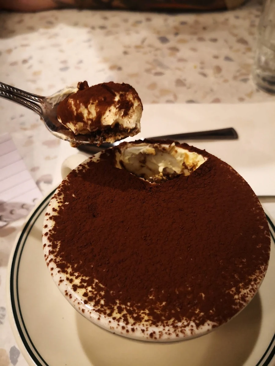 Tiramisu, Tutti Trattoria