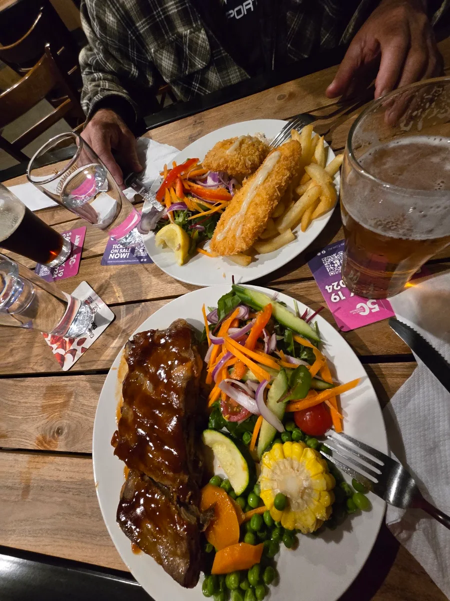 Highlights, Bogan Gate Pub