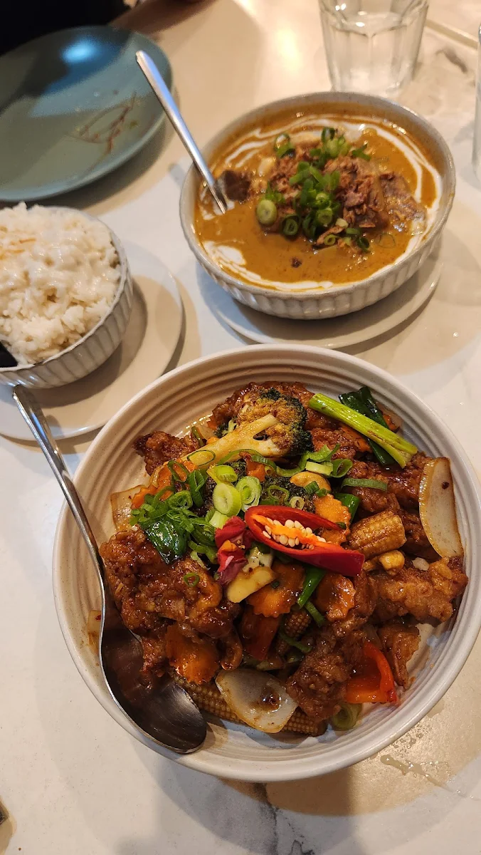 Crispy Chicken Cashew Nut