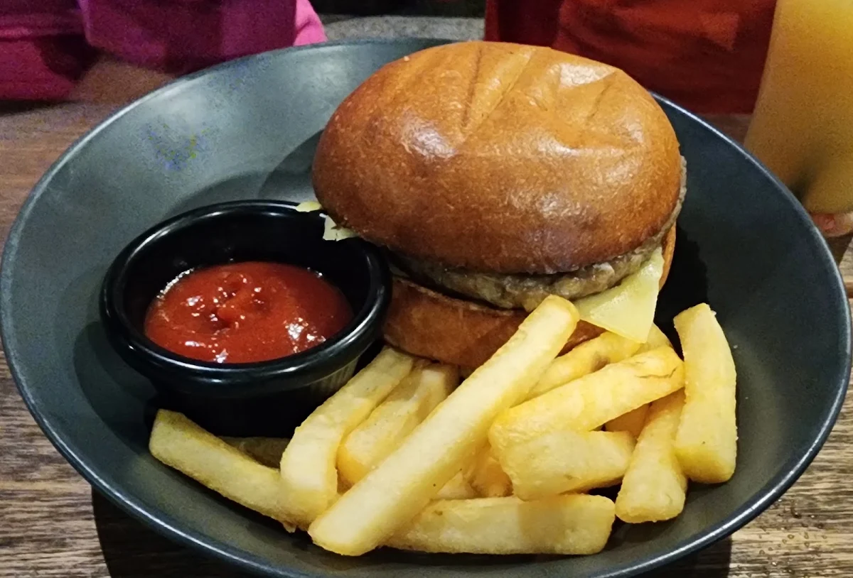 Kids Cheeseburger