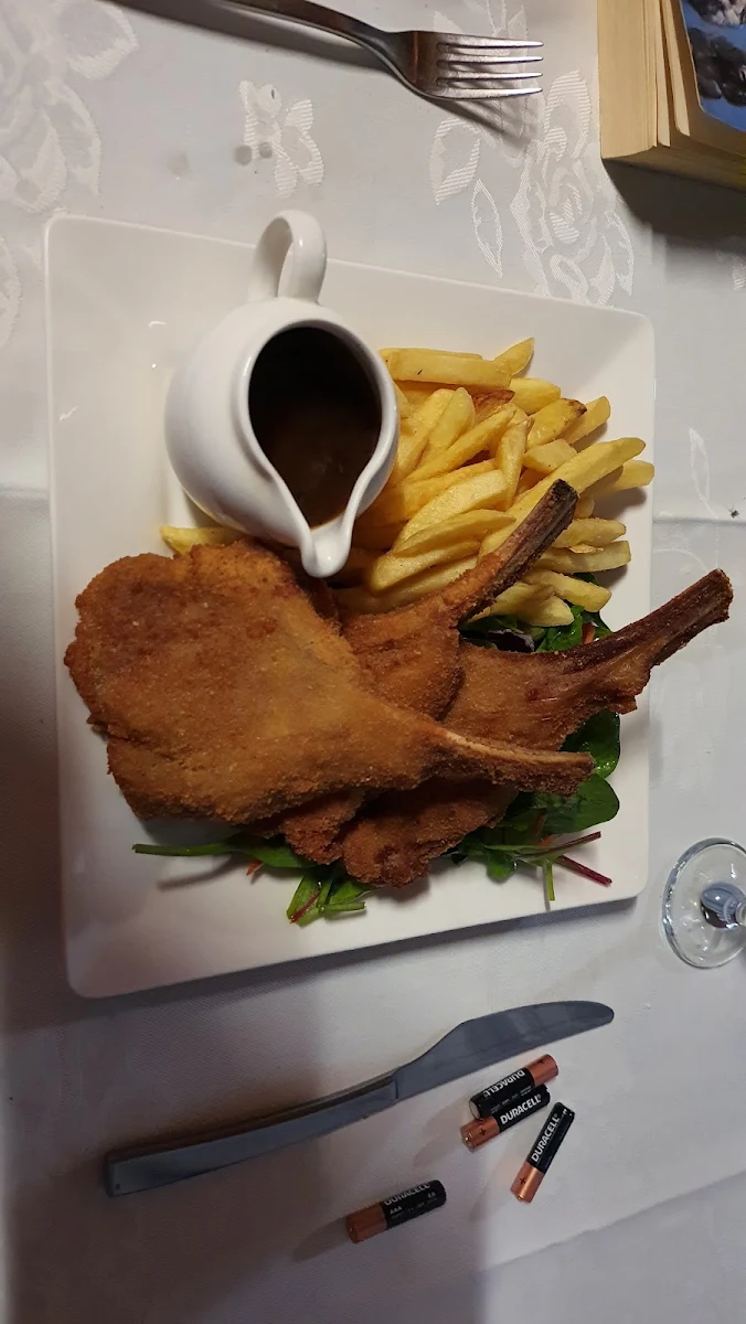 Lamb Cutlets, Billabong Restaurant
