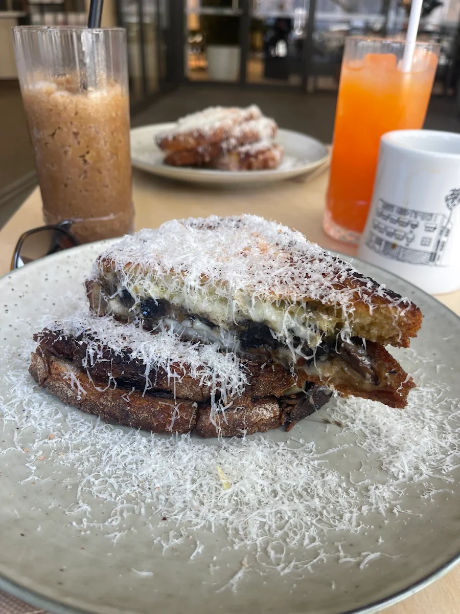 Highlights, Legend Coffee Terrigal