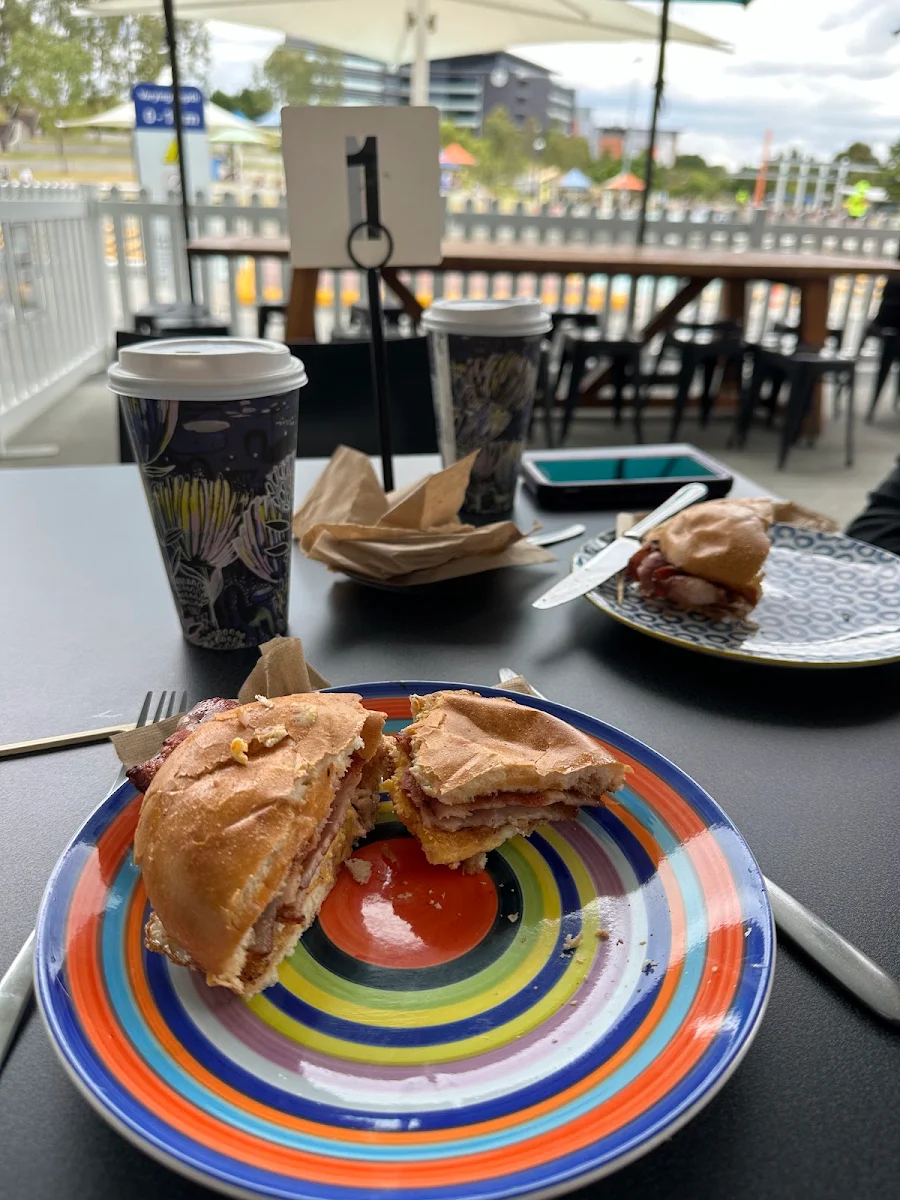 Highlights, Lagoon Cafe