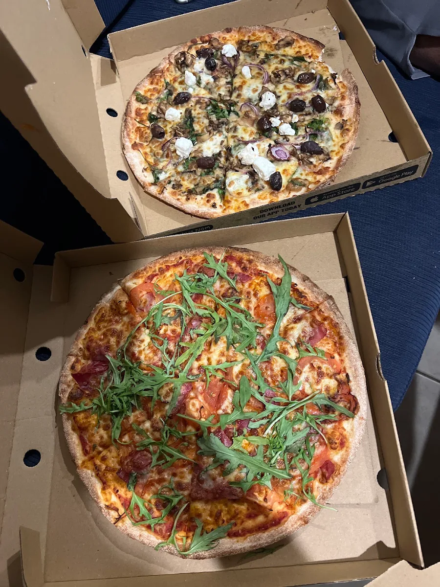 Highlights, Crust Pizza Cheltenham