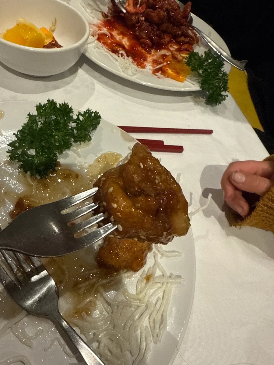 Highlights, Silver Dragon Restaurant