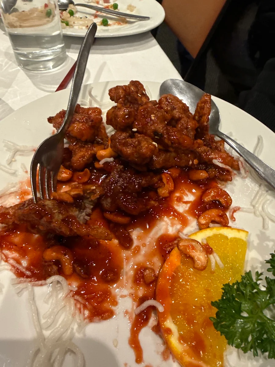 Highlights, Silver Dragon Restaurant