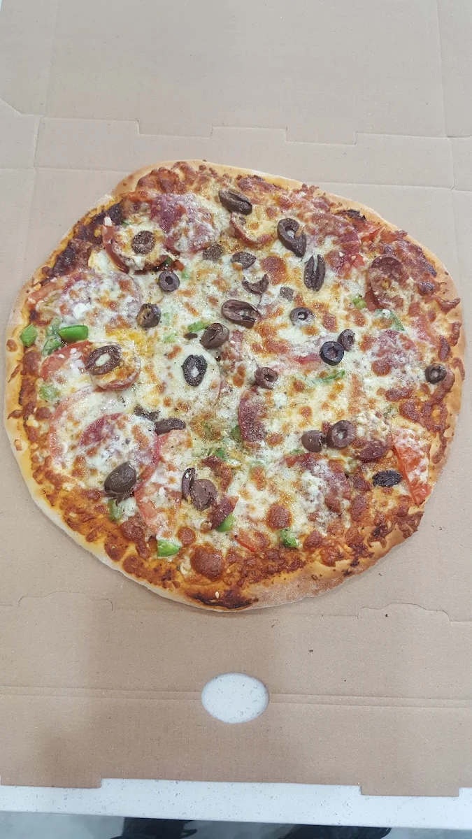 Highlights, Haney Pizza & Cafe