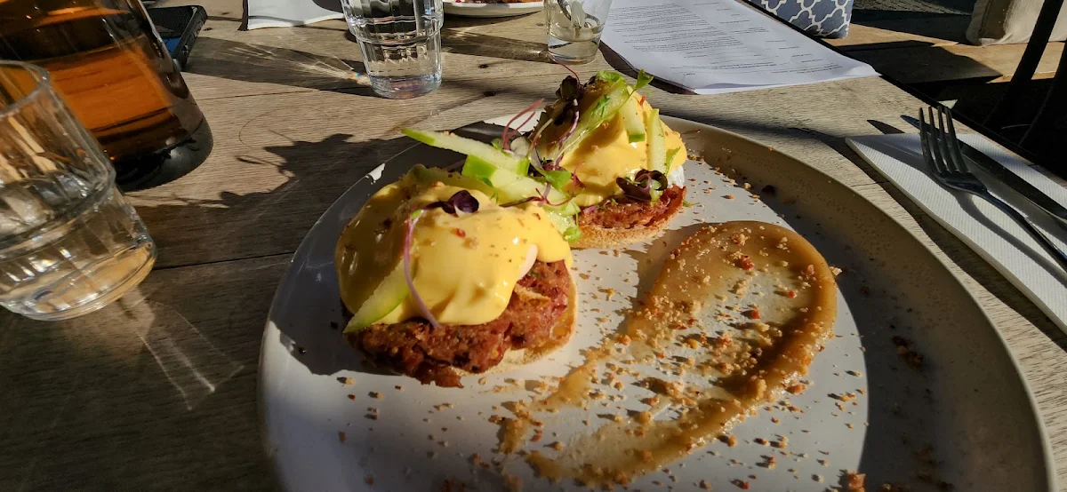 Eggs Benedict, Tall Timber Cafe