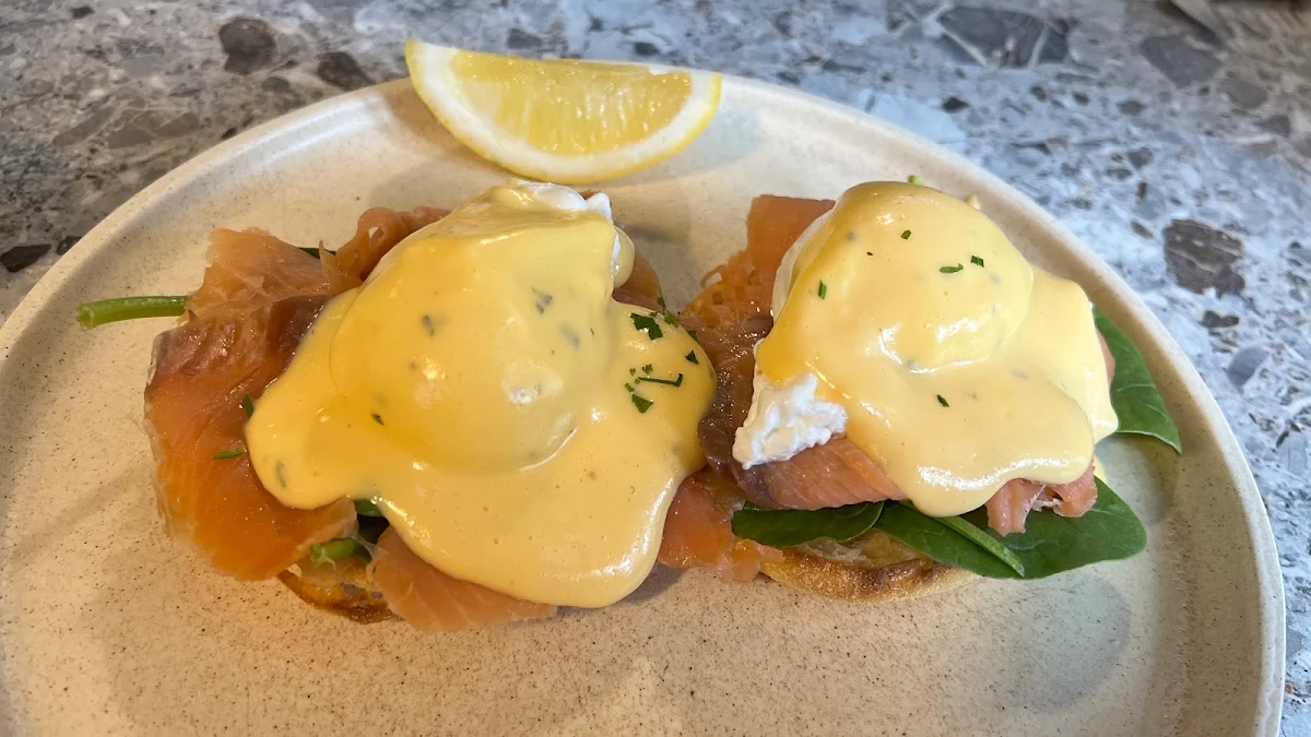 Traditional Eggs Benedict with Smoked Salmon and Hollandaise Sauce