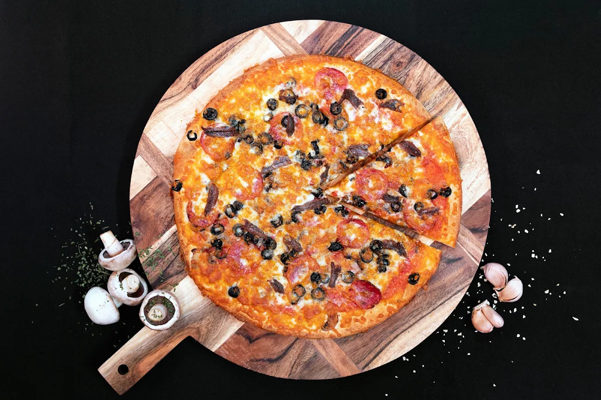 Highlights, Heathridge Pizza