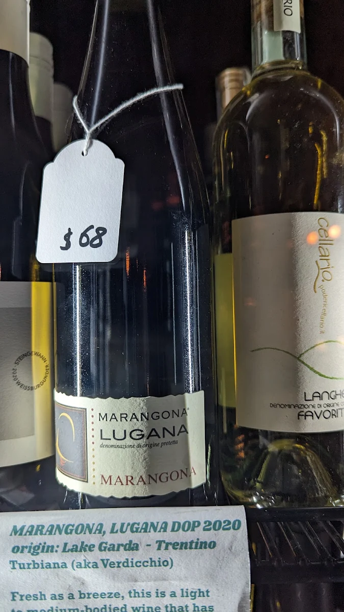 Wine, Bungalow Neighbourhood Social