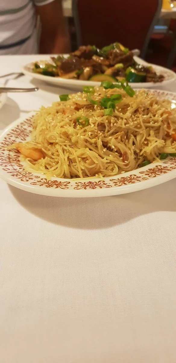 Mandarin Palace Combination Chow Mein