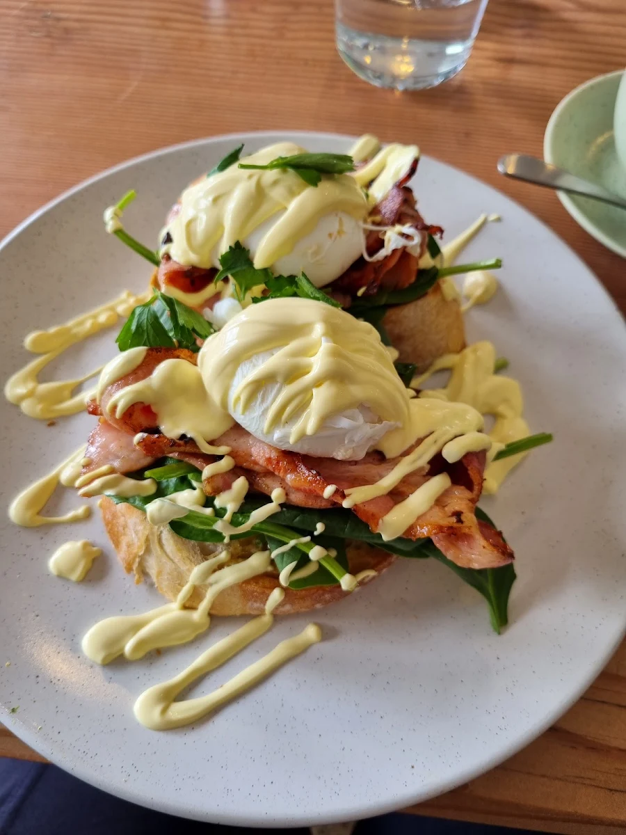Eggs Benedict