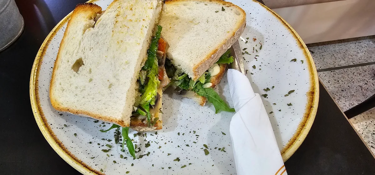 Grilled Vegetables Sandwich
