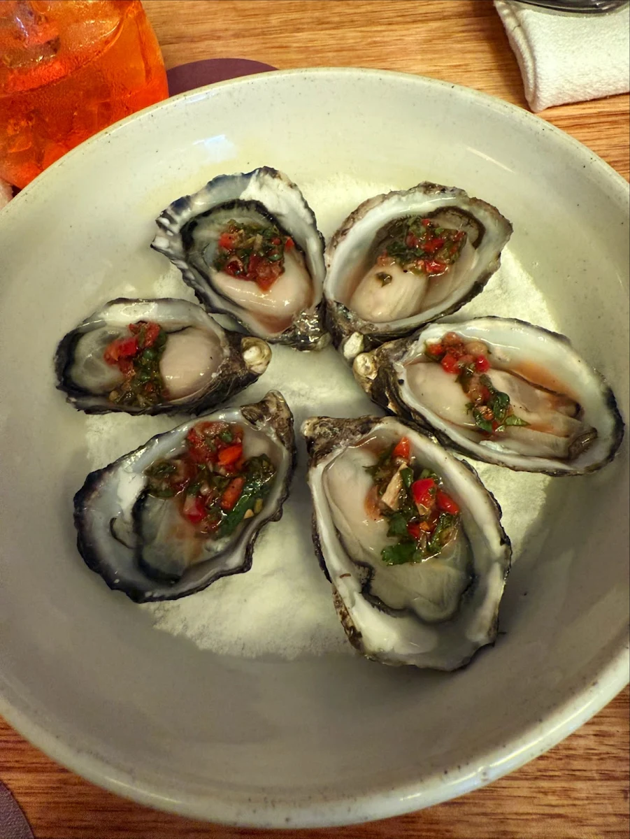 Oyster, Sonny