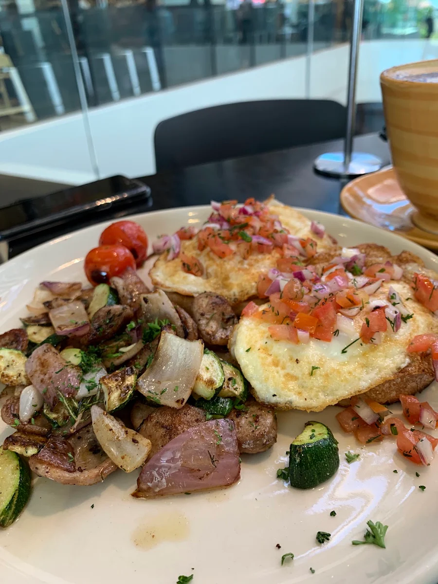 Rozzis Steak & Eggs