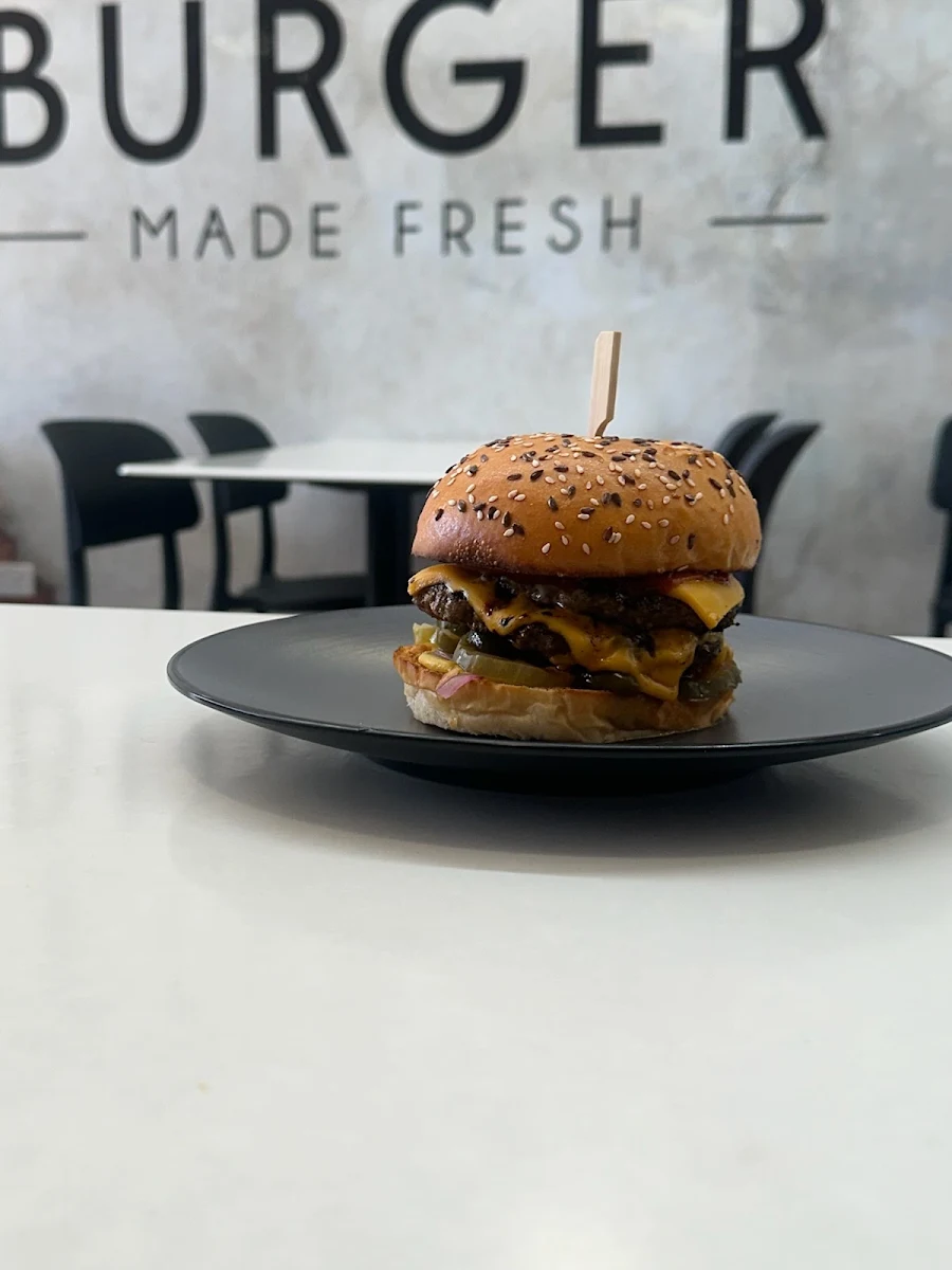 Highlights, Enzos burger kyabram