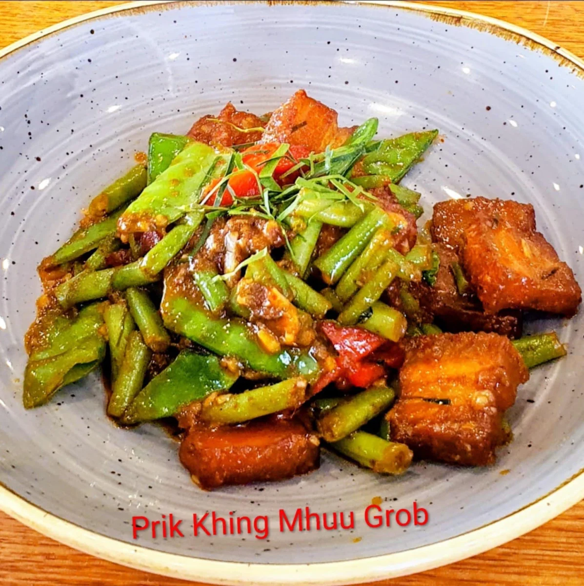 Prik Khing Mhuu Grob