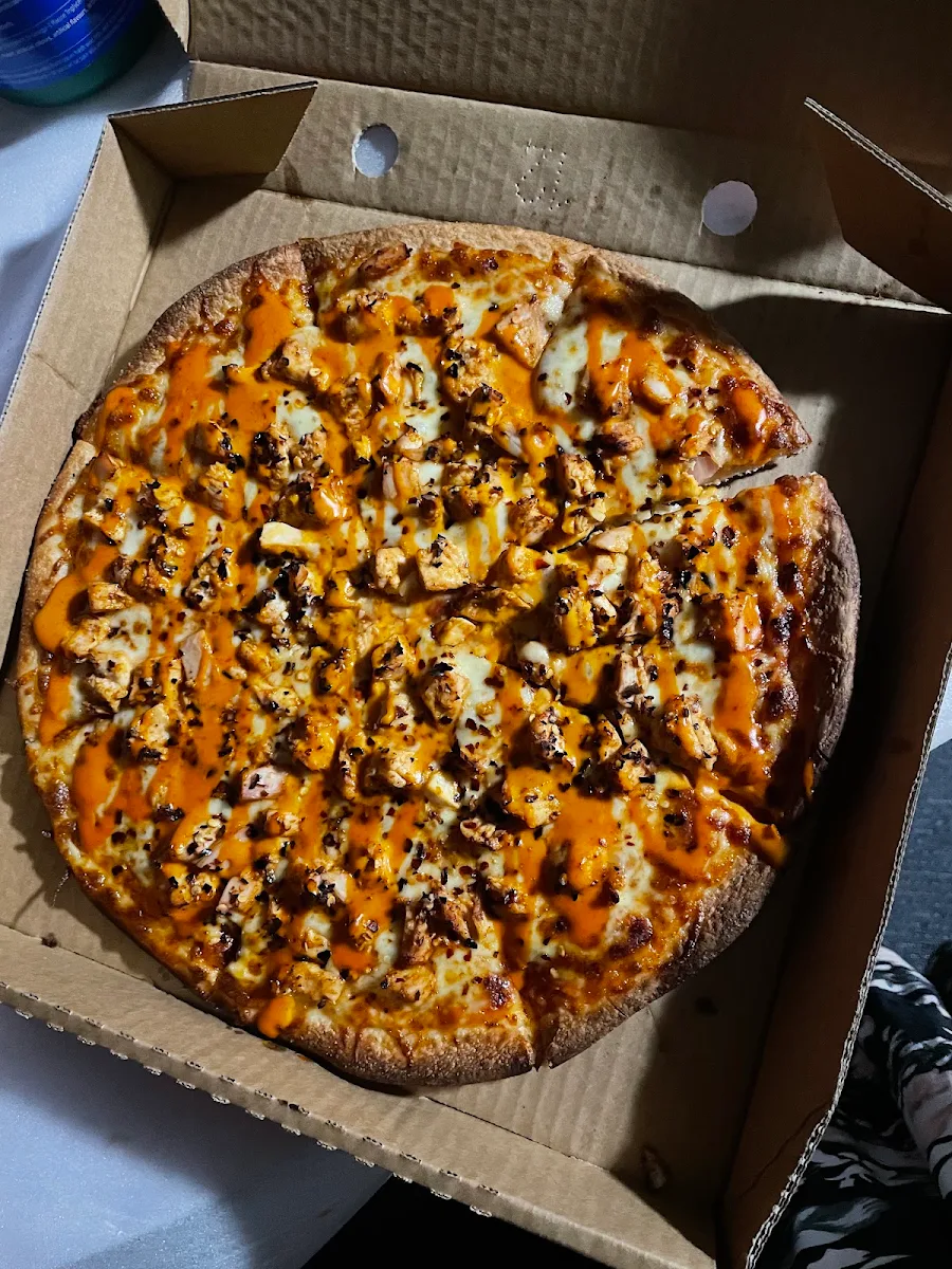 Popcorn Chicken Pizza