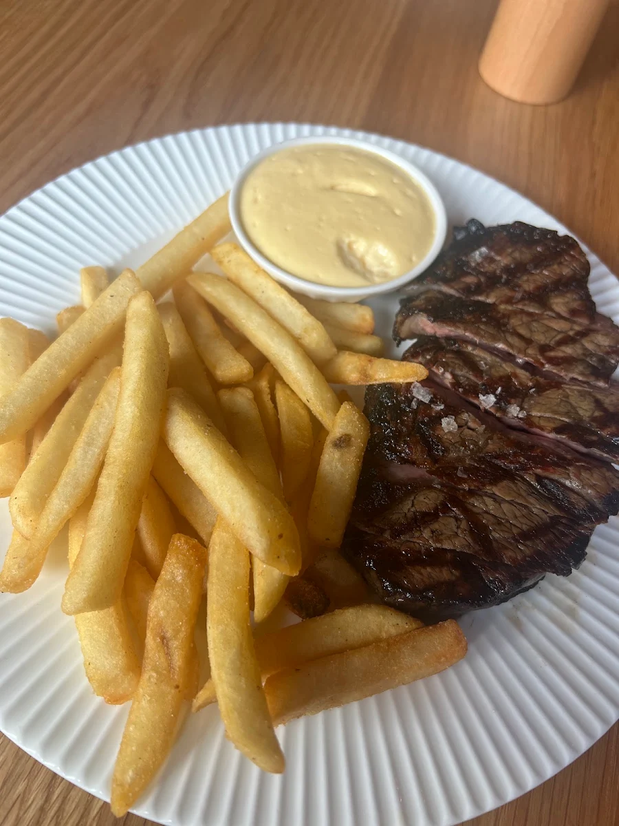 Steak Frites, CRU Bar & Cellar