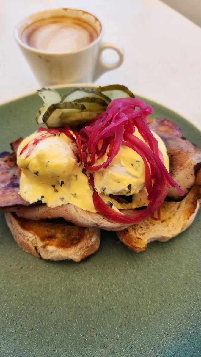 Eggs Benedict, White Elephant Cafe - Margaret River