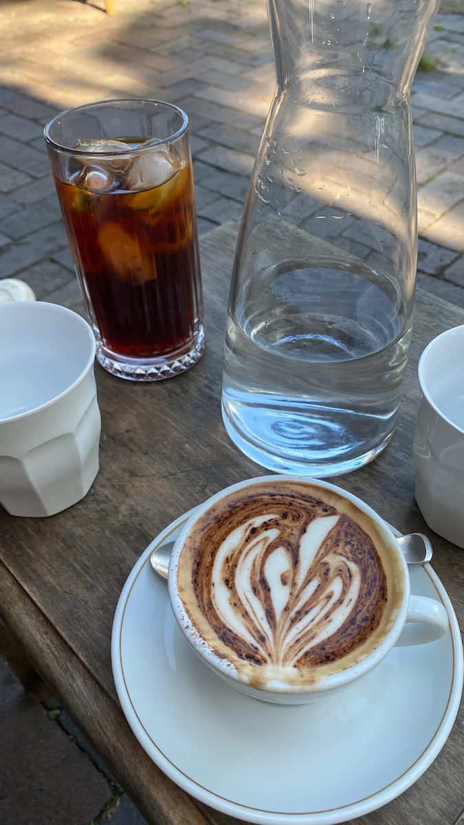Highlights, Albermarle Cafe