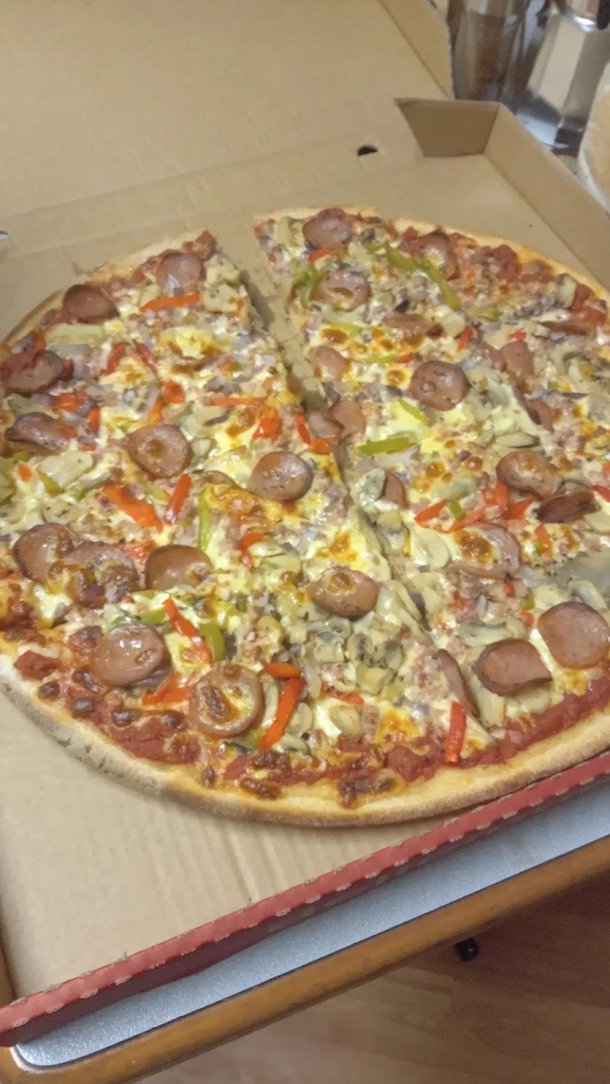Highlights, Shanno's Pizza Bar